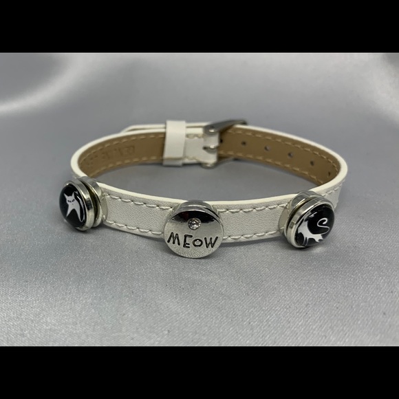 Snap Jewelry - ➡️SALE - Cat Watchband 3 Petite Charm Bracelet